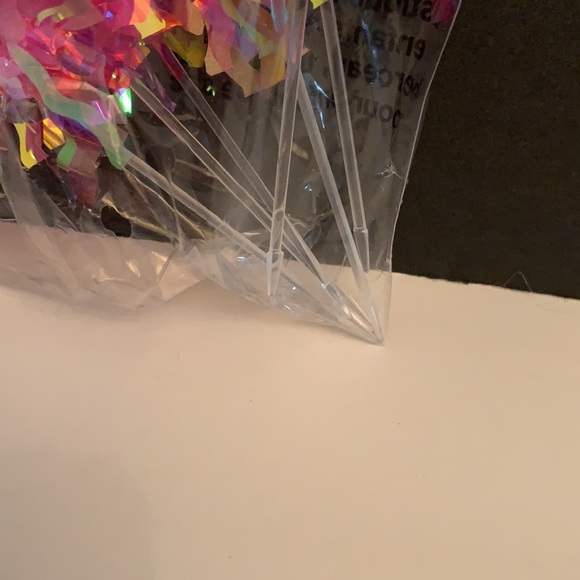 Beautiful Colored Iridescent Picks - Picture 6 of 6